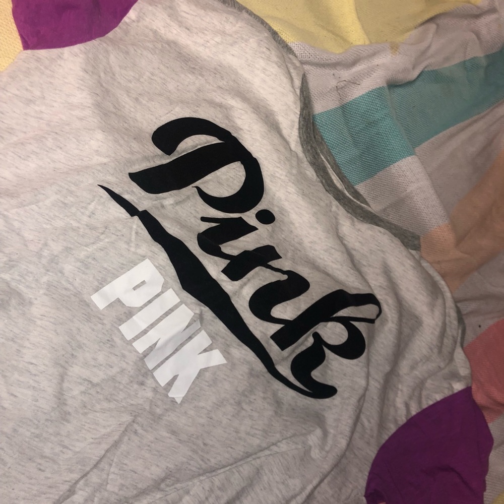 🚫TRADED🚫 PINK tee 💓